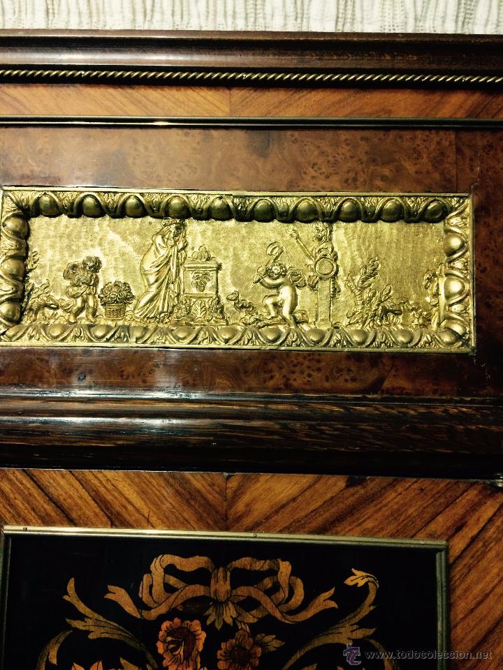 Antig&uuml;edades: MUEBLE APARADOR DE MADERA, MARQUETER&Iacute;A Y BRONCE - Foto 11