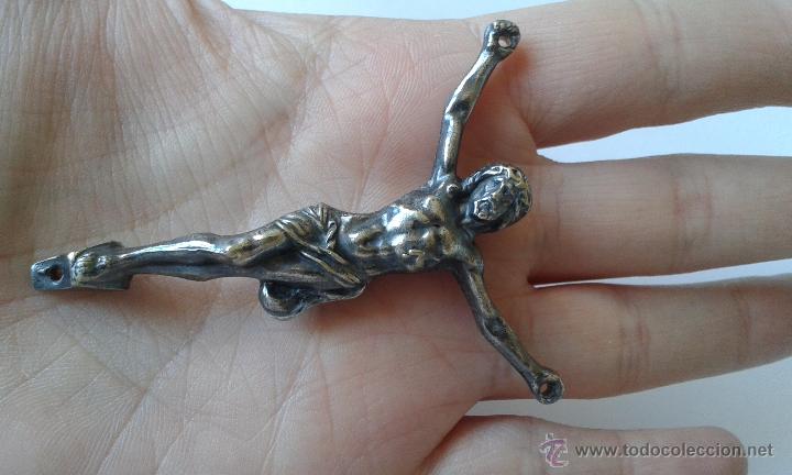 Antig&uuml;edades: Antiguo cristo de bronce con ba&ntilde;o en plata - Foto 6