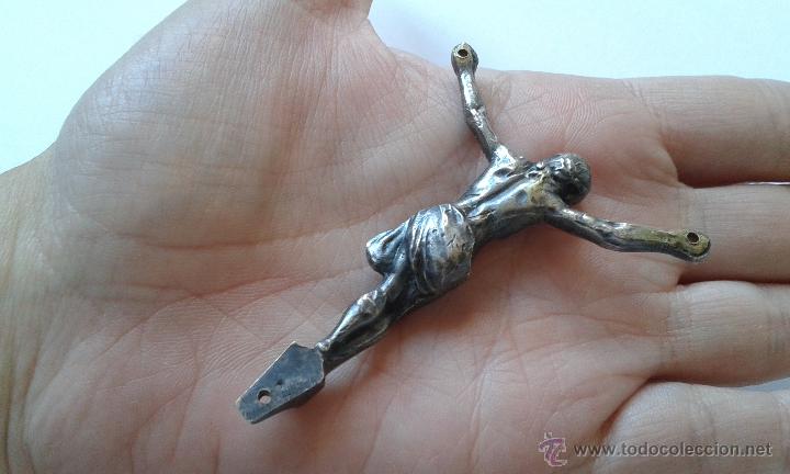 Antig&uuml;edades: Antiguo cristo de bronce con ba&ntilde;o en plata - Foto 7