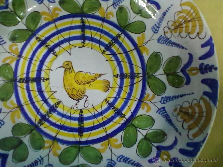 Antig&uuml;edades: PLATO PAJARITO TALAVERA MANISES - Foto 2