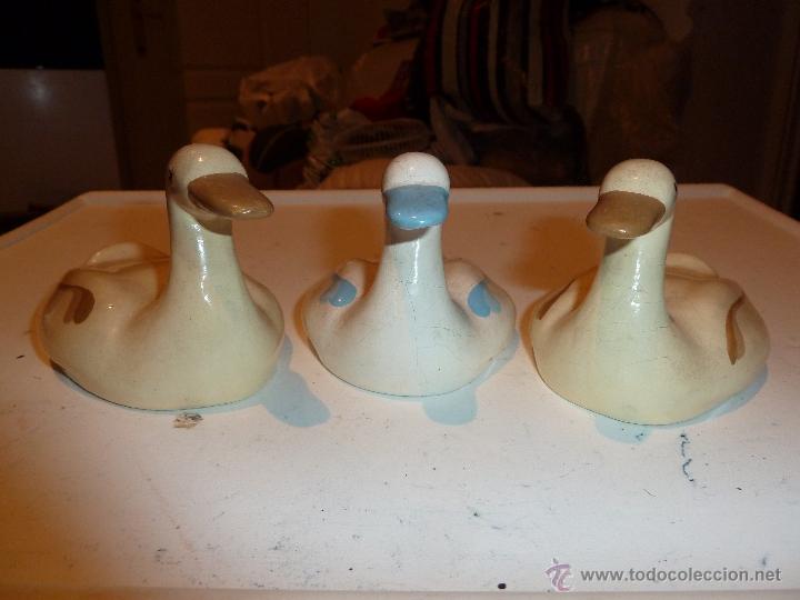 Antig&uuml;edades: 3 FIGURAS DE PATOS DE LA MECEDORA - Foto 2