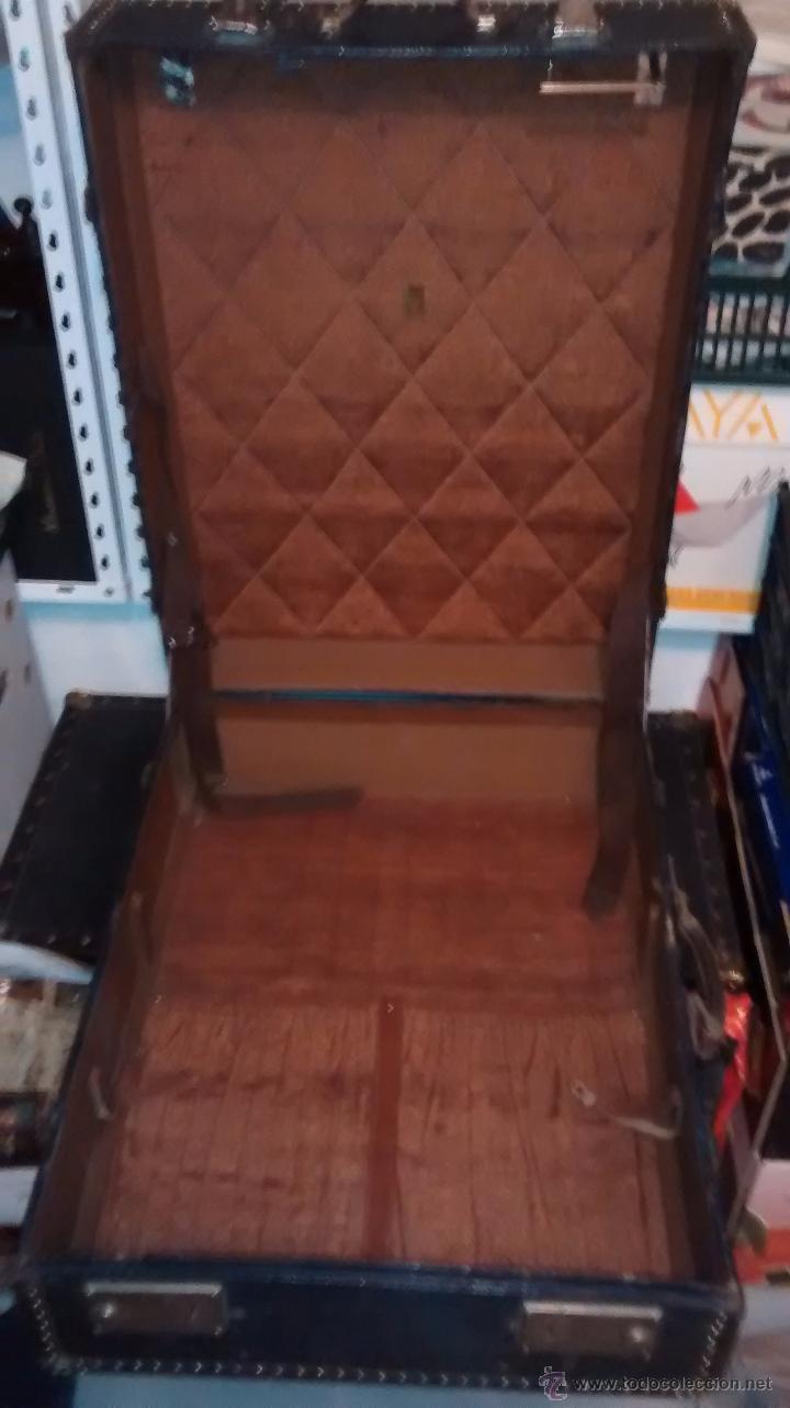 Antig&uuml;edades: Antiguo ba&uacute;l-maleta de viaje - Foto 1