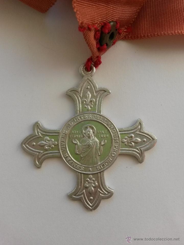 Antig&uuml;edades: Medalla ,apostolado del corazon de jesus de 5 x 4,5 cms - Foto 3