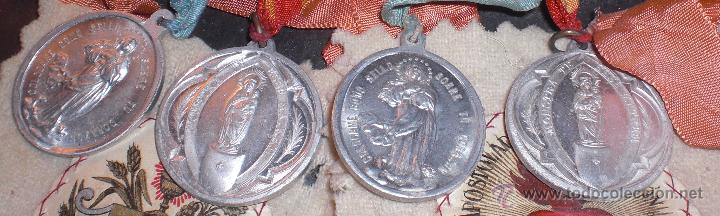 Antig&uuml;edades: Lote de medallas y escapularios. - Foto 3
