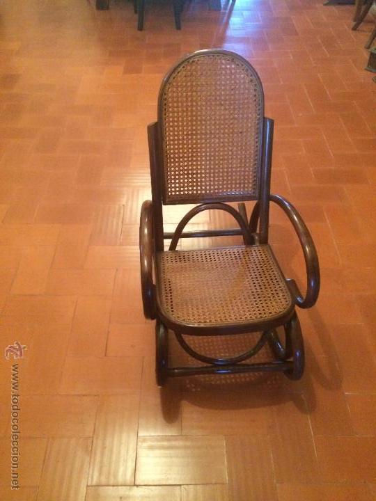 silla mecedora antigua de madera de chopo marró - Compra venta en