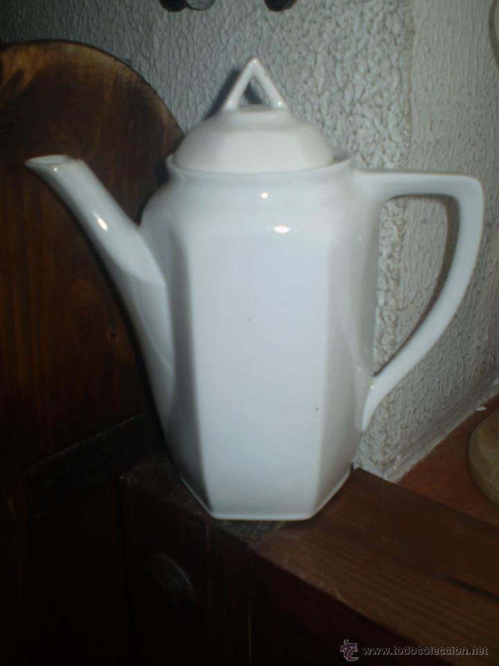 Antig&uuml;edades: LECHERA DE PORCELANA ARDECO - Foto 1