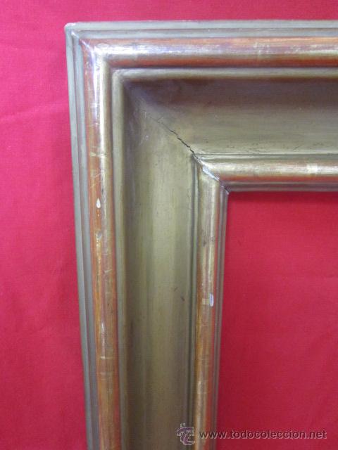 Antig&uuml;edades: Marco en madera estucado y dorado. - Foto 2