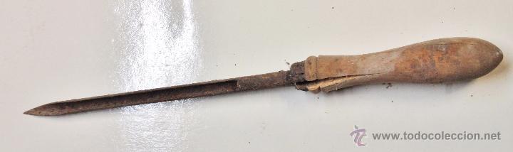 Antig&uuml;edades: PUNZON PARA SACAR MUESTRAS DE GRANO DE LOS SACOS - Foto 1