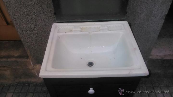 Antig&uuml;edades: Lavabo r&uacute;stico antiguo de casta&ntilde;o - Foto 2