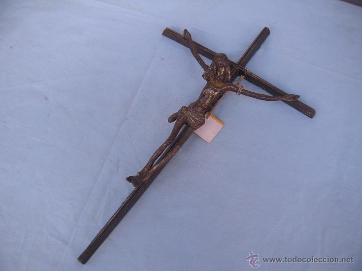 Antig&uuml;edades: CRUCIFIJO DE HIERRO Y BRONCE - Foto 5