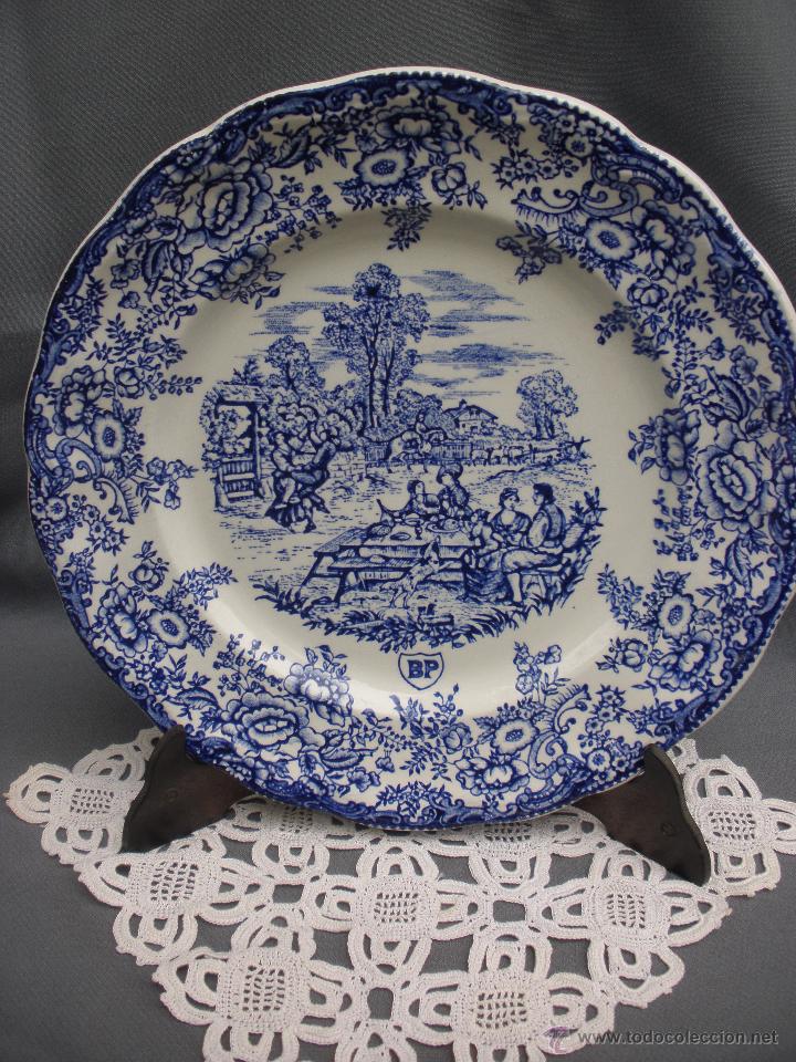 Oggetti Antichi: Gran plato azul de porcelana francesa, white & blue marcado BP, FRANCIA, PYROBLAN