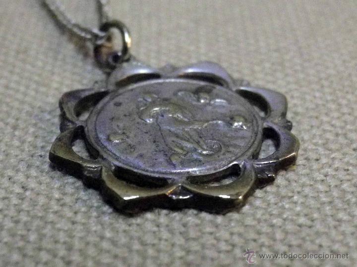 Antig&uuml;edades: ANTIGUA MEDALLA RELIGIOSA, CON CADENA - Foto 4