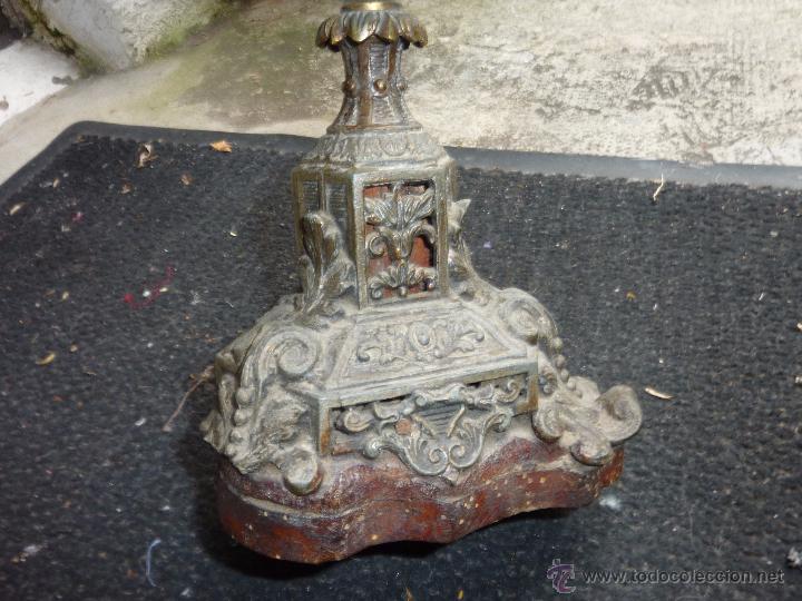 Antig&uuml;edades: Antiguo candelabro/velero de iglesia. - Foto 2
