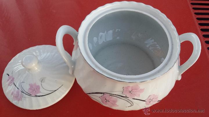 Antig&uuml;edades: antigua sopera de porcelana - Foto 4