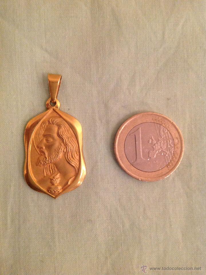 Antig&uuml;edades: Antigua Medalla Con Ba&ntilde;o De Oro - Foto 2