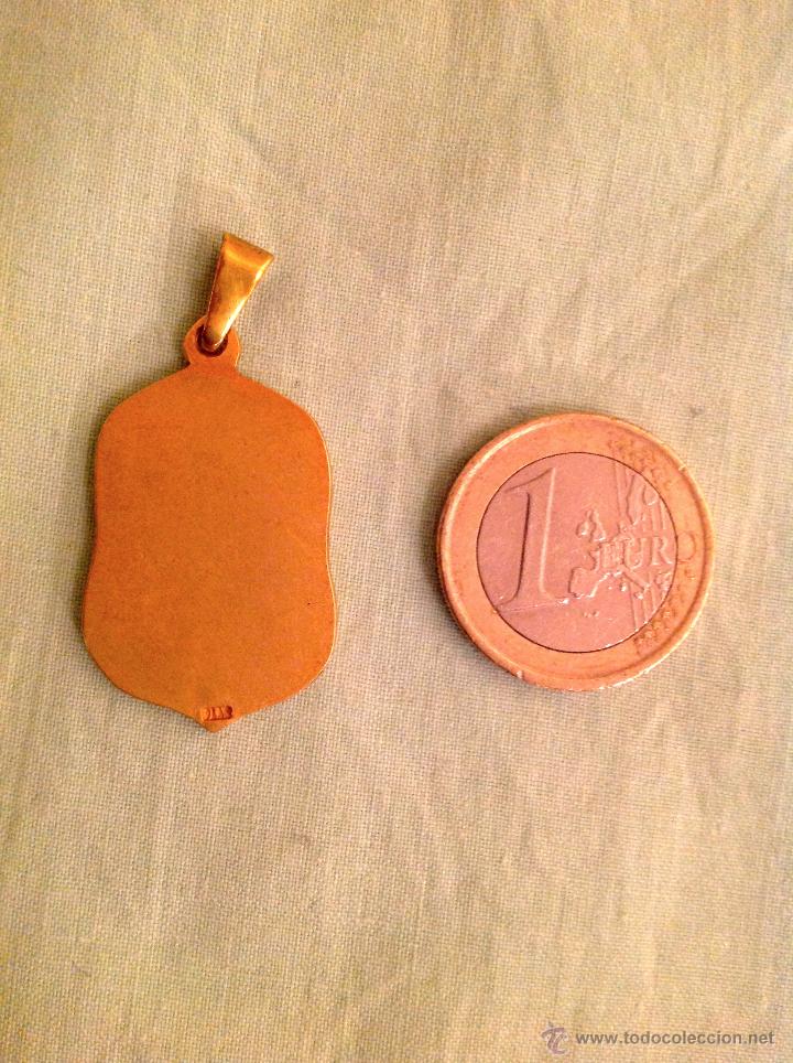 Antig&uuml;edades: Antigua Medalla Con Ba&ntilde;o De Oro - Foto 3