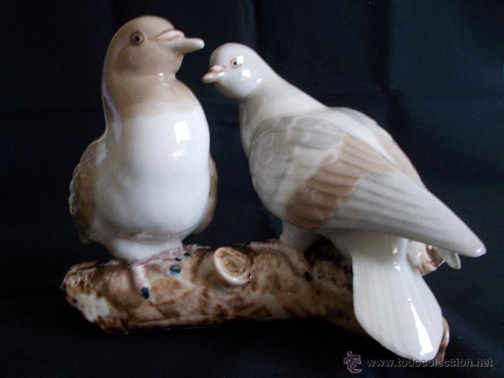 Antig&uuml;edades: BELL&Iacute;SIMA COMPOSICI&Oacute;N EN PORCELANA CLEAN, REPRESENTANDO DOS PALOMAS. - Foto 1