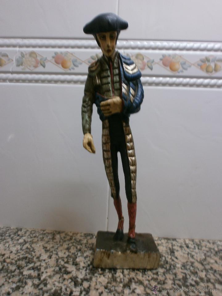 Antig&uuml;edades: ANTIGUO TORERO DE MADERA - Foto 2
