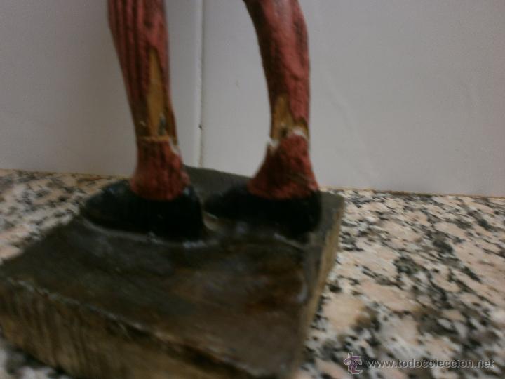 Antig&uuml;edades: ANTIGUO TORERO DE MADERA - Foto 4