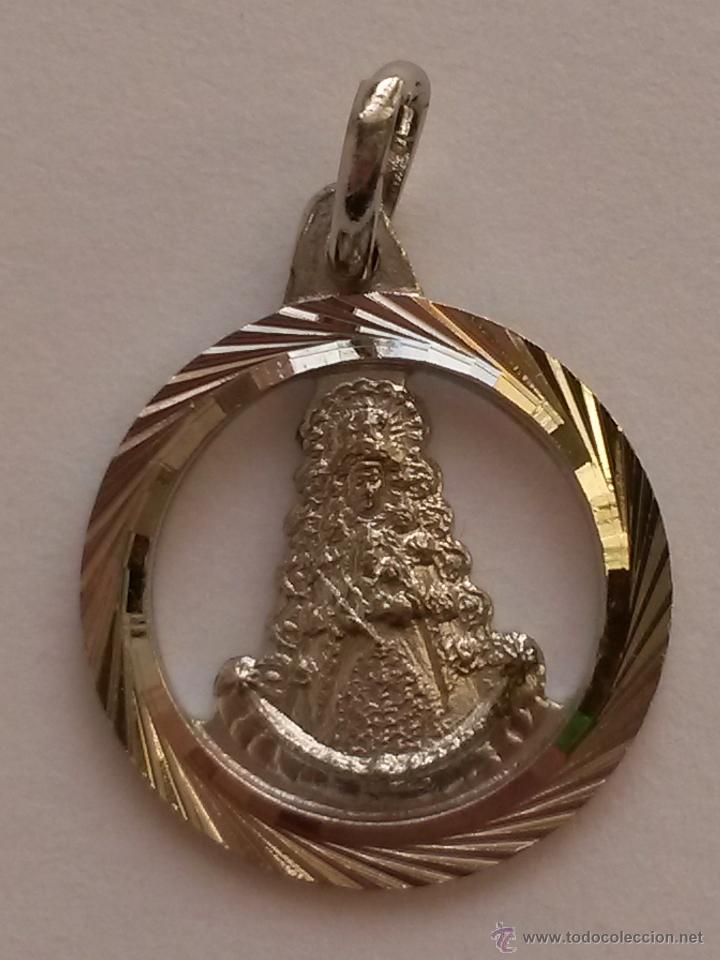 Antig&uuml;edades: Medalla virgen del rocio de 2 cms de diametro - Foto 1