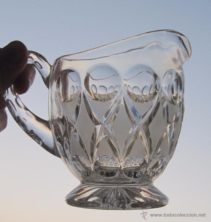 Antig&uuml;edades: Preciosa jarrita o salsera de cristal , nueva