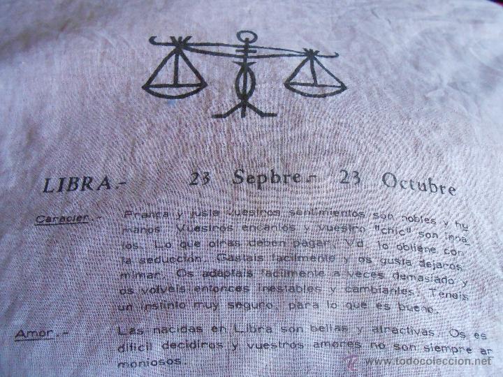 Antig&uuml;edades: Pa&ntilde;uelo Zod&iacute;aco signo LIBRA - Foto 1