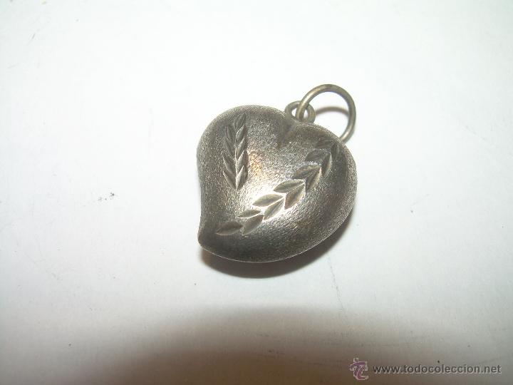 Antig&uuml;edades: ANTIGUO Y BONITO CORAZON DE PLATA. - Foto 1