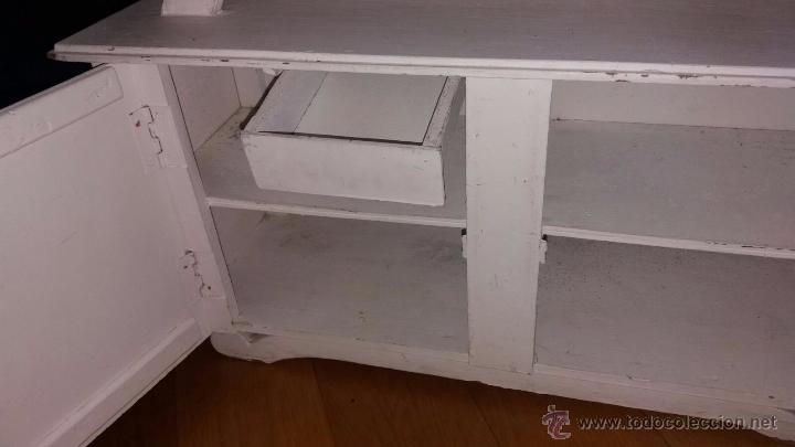 Antig&uuml;edades: Armarito mu&ntilde;ecas - Foto 3