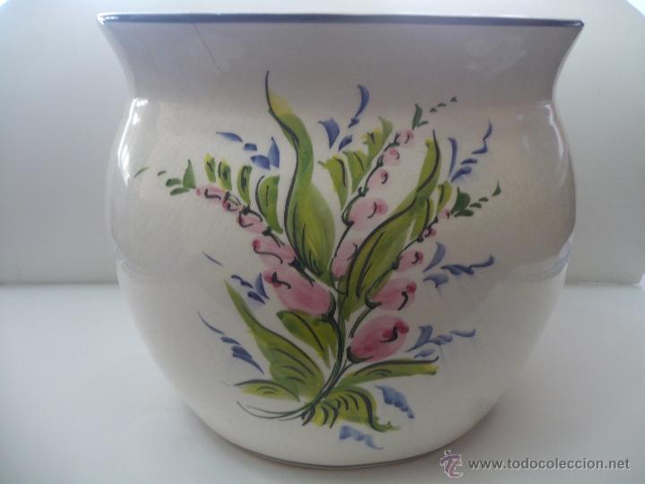 Antig&uuml;edades: MACETERO DE CERAMICA CON DIBUJO. - Foto 2