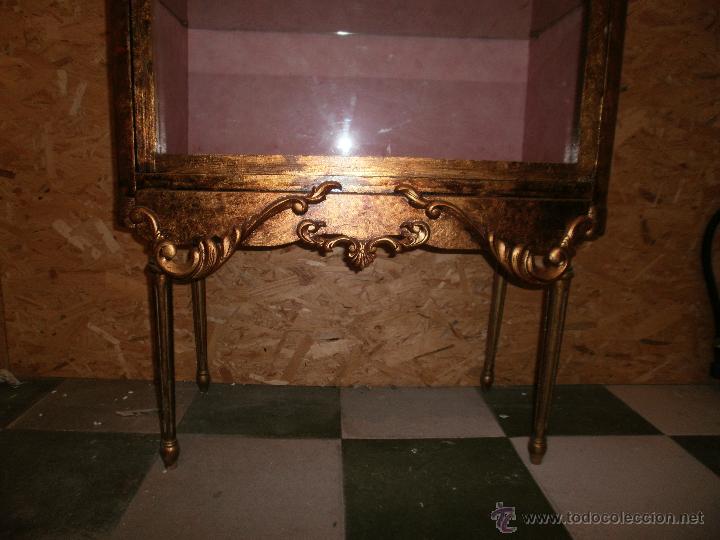 Antig&uuml;edades: VITRINA ESTILO LUIS XV ESTILO IMPERIO AL PAN DE ORO - Foto 7