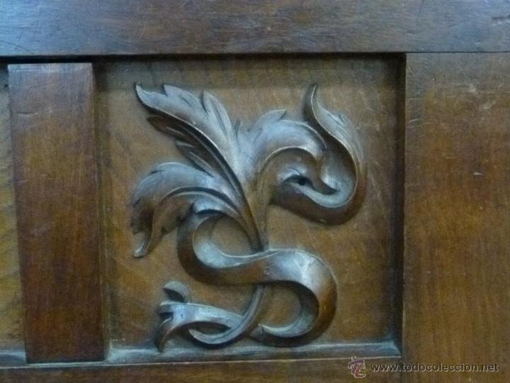 Antig&uuml;edades: CAMA DE MADERA DE CASTA&Ntilde;O CON APLAQUES DE BRONCE - Foto 4
