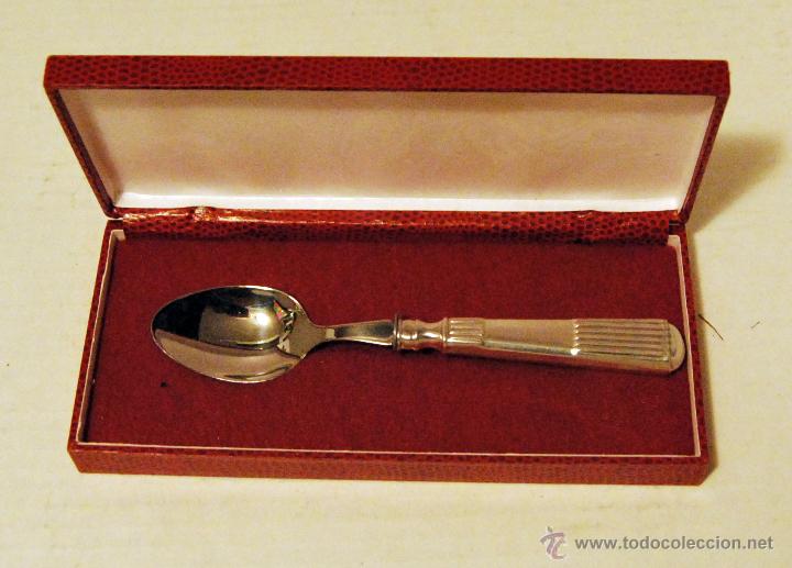Antig&uuml;edades: Estuche con cuchara - Foto 1