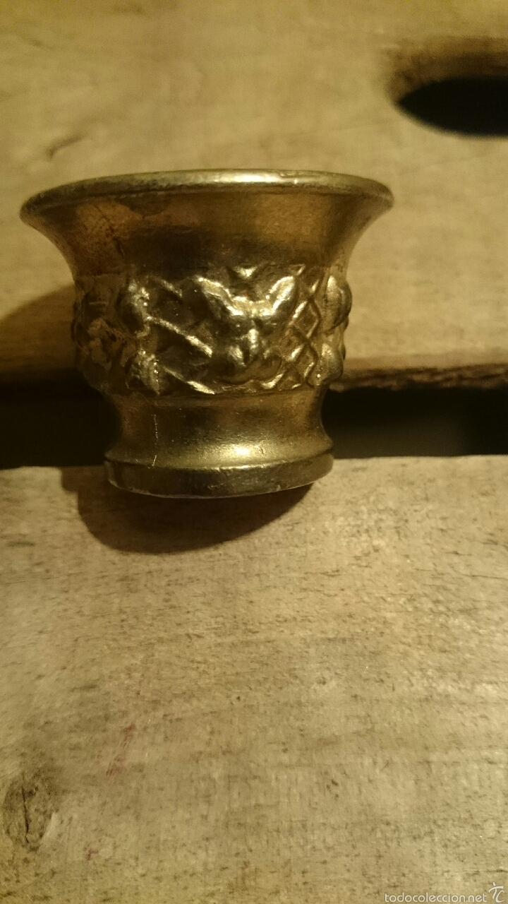 Antig&uuml;edades: Mortero o almirez peque&ntilde;o 3cm