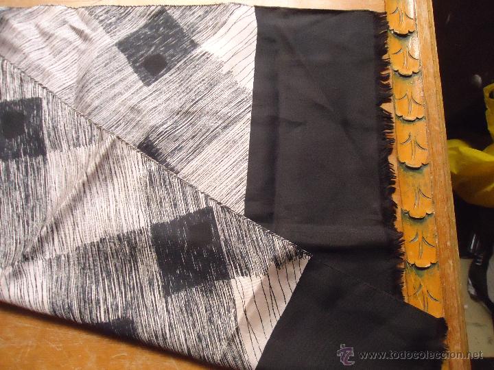 Antig&uuml;edades: PA&Ntilde;UELO VINTAGE  FULAR  124X43CM RECTANGULAR - Foto 1