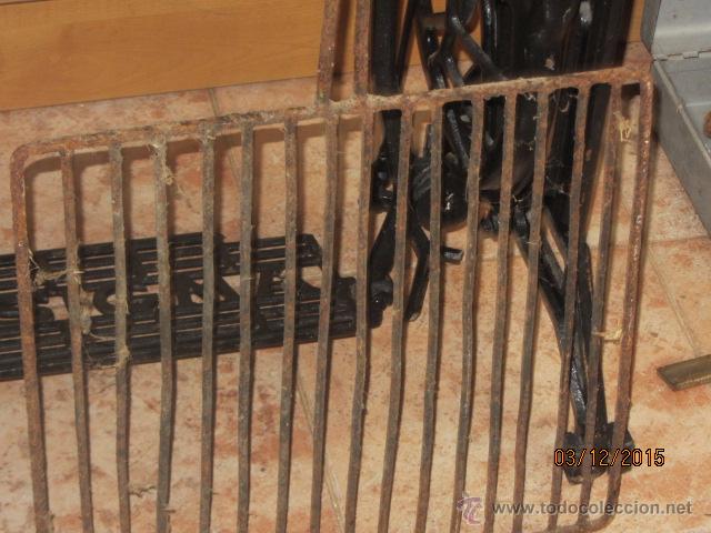 Antig&uuml;edades: PARRILLA ANTIGUA DE HIERRO - Foto 1