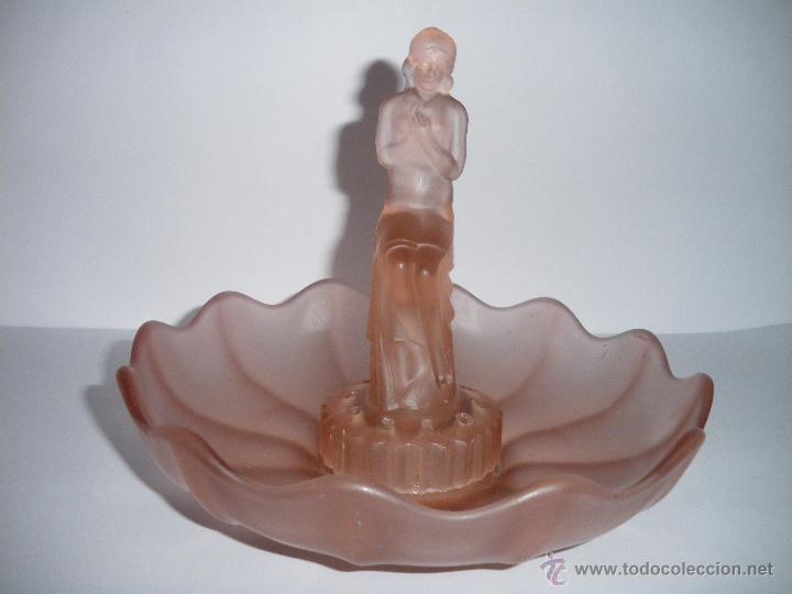 Antig&uuml;edades: Centro de mesa art deco en cristal rosa - Foto 1