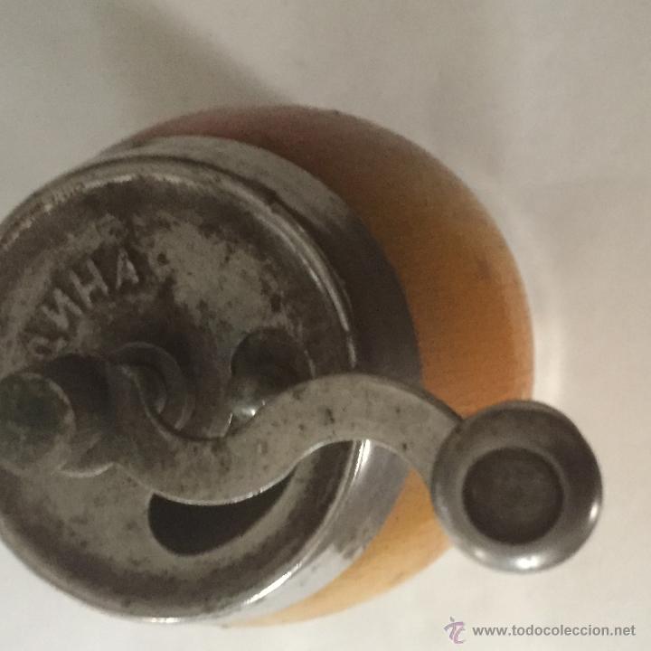 MOLINILLO DE MADERA DE ESPECIAS A&Ntilde;O CIRCLA 1950