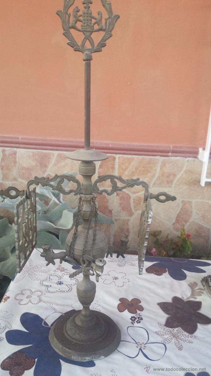 Antig&uuml;edades: antiguo quinque de laton - Foto 1