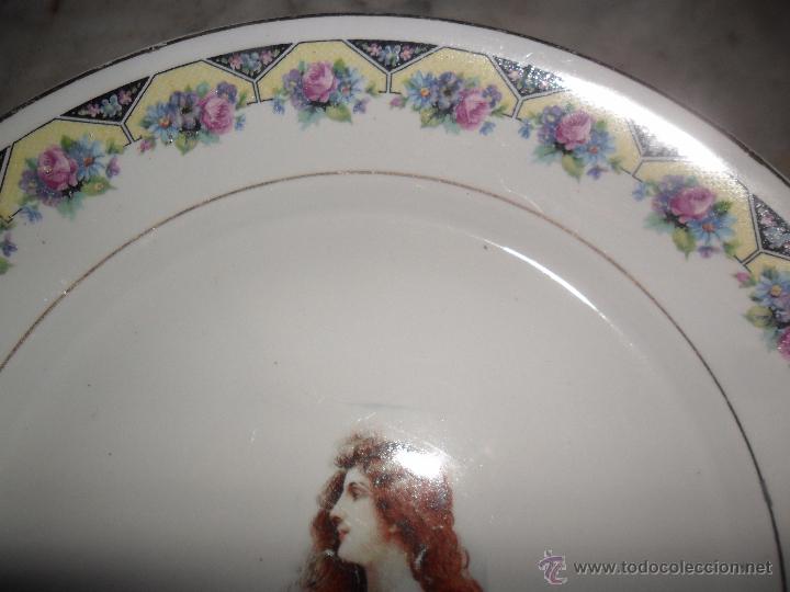 Antig&uuml;edades: Antiguo plato modernista - Foto 3
