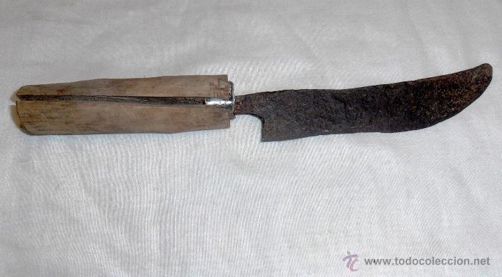 Antig&uuml;edades: CUCHILLO MUY ANTIGUO - Foto 1