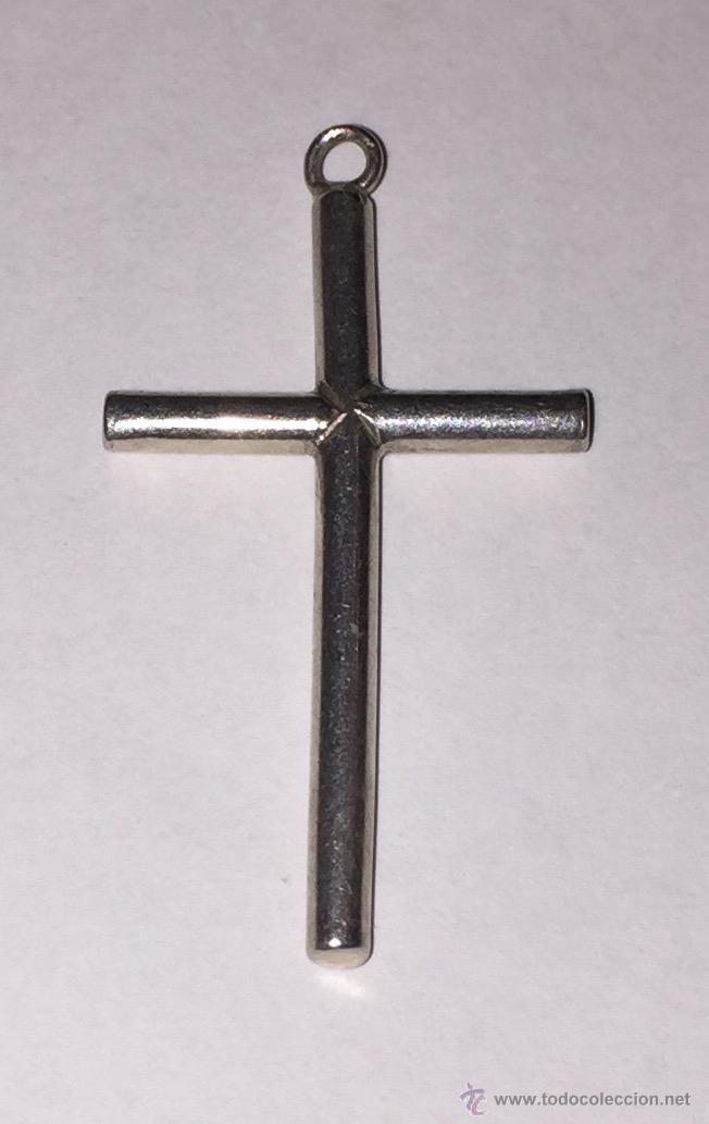 Antiques: Bonita Cruz de plata