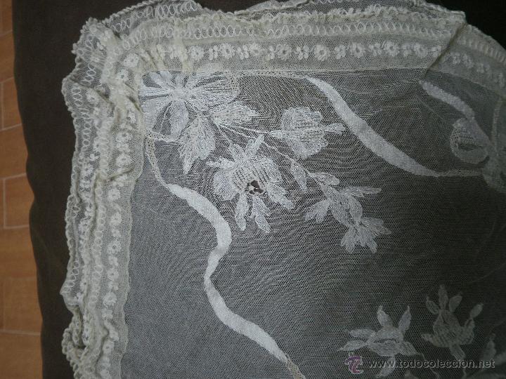 Antig&uuml;edades: Mantilla antigua - Foto 2