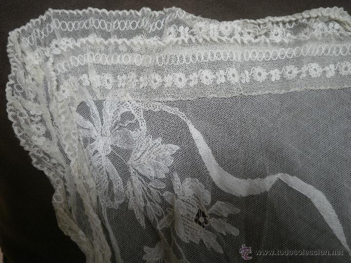 Antig&uuml;edades: Mantilla antigua - Foto 9
