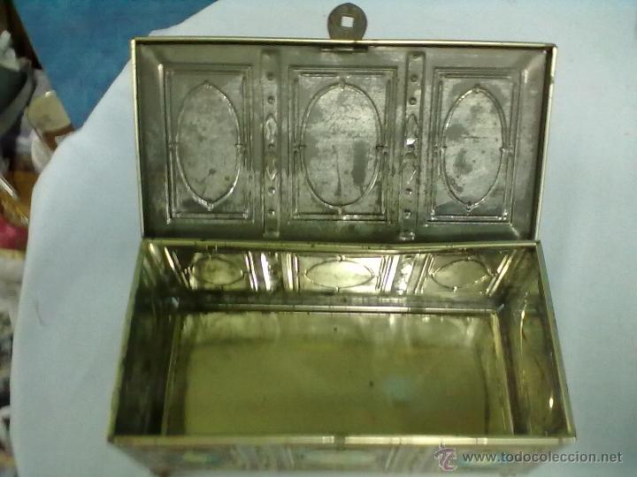 Antig&uuml;edades: CAJA CHAPA TROQUELADA - Foto 6