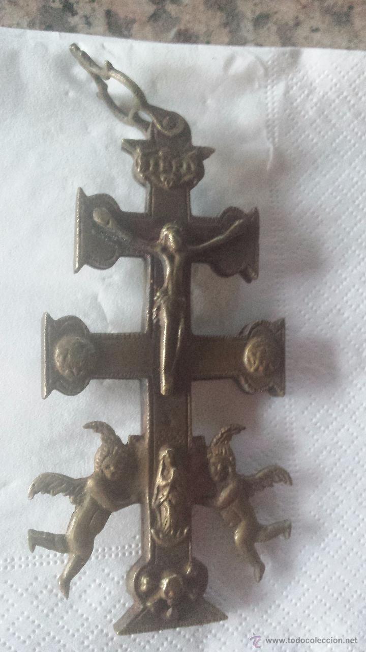 Antig&uuml;edades: antigua cruz de caravaca en bronce. - Foto 1