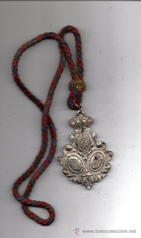 Antiquit&eacute;s: SEMANA SANTA VELEZ MALAGA, MEDALLLA CON CORDON COFRADIA CRISTO DEL MAR