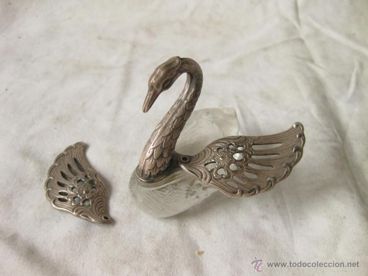 Antig&uuml;edades: Salero de vidrio en forma de Cisne. - Foto 2