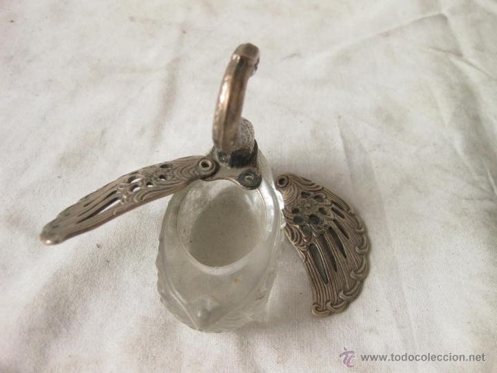 Antig&uuml;edades: Salero de vidrio en forma de Cisne. - Foto 3