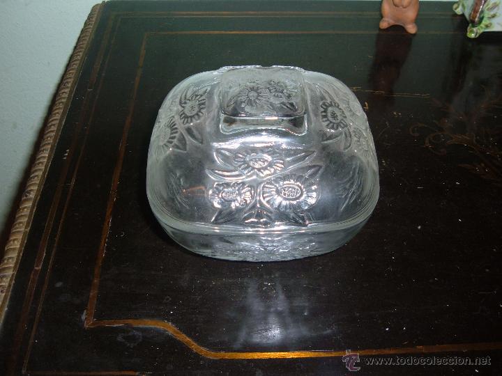 Antig&uuml;edades: Joyero o Azucarero en Cristal con motivos Florales