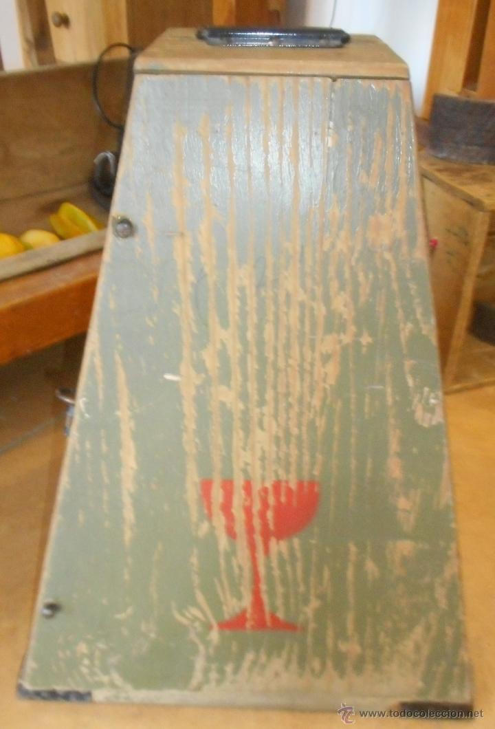 Antig&uuml;edades: Caja transportar c&aacute;liz - Foto 1